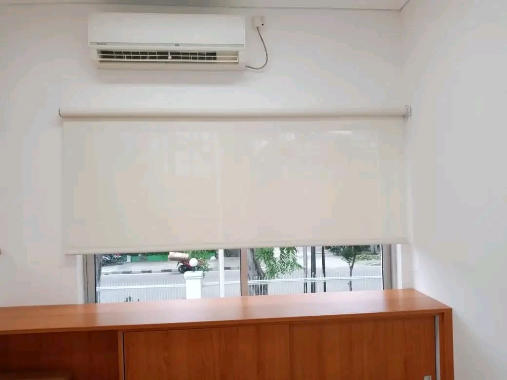 Jual Roller Blind Solar Screen Sharp Point Seri SP.2600-1 Beige White